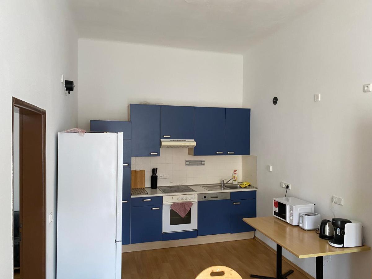 Apartments Tomkova Hradec Králové Exterior foto